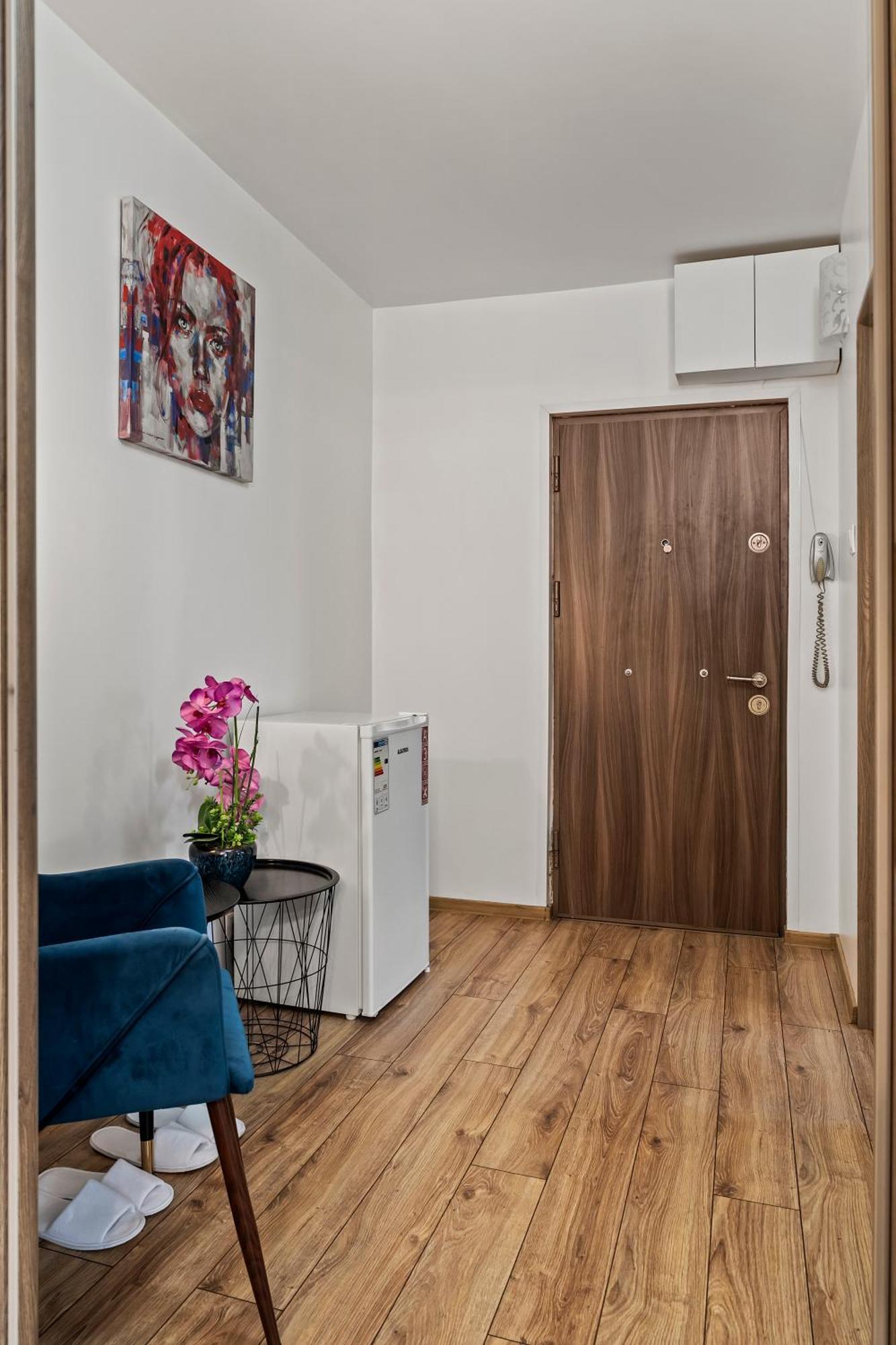 Garsoniera de LUX si eleganta Drumul Taberei Bucarest Esterno foto